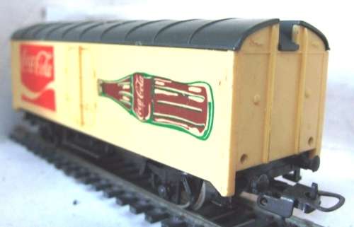 LIMA HO: Coca-Cola Refrigerator Wagon in good unboxed condition (Italy)
