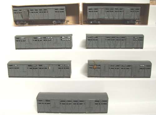 OO: 7pc  Vintage 3 Rail Custom Cattle Carriers sold as SCRAP