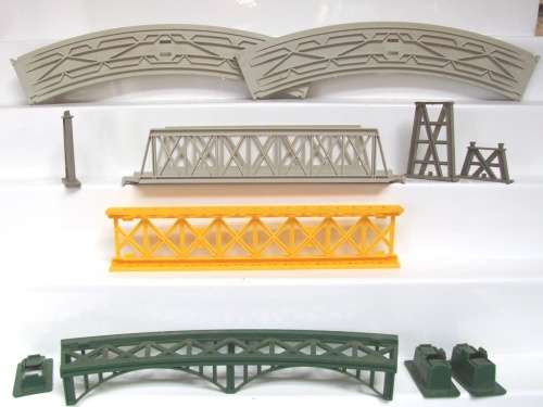 HO SCENERY: 11pc Incomplete Mixed Track Pylons and Bridges for spares.