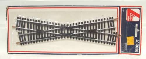 LIMA HO: 18 Degrees Diamant Crossings(403038-39) in new boxed condition.(Italy)