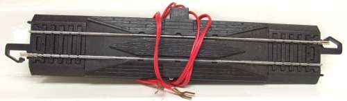 BACHMANN HO:  E-Z powertrack with wires in good unboxed condition.(China)