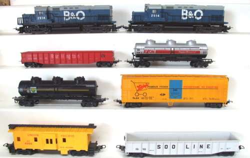 LIMA HO: Vintage American Twin Diesel Locomotive Train Set in good unboxed condition (Italy)