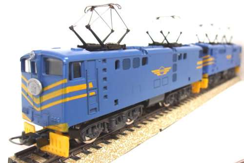 LIMA HO: SAR Class E-5 E444 Blue Train Electric Locomotive Set in good unboxed condition(Italy)
