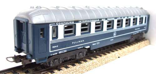 LIMA HO: Junior Pullman Passenger Coach in very good unboxed condition (Italy)