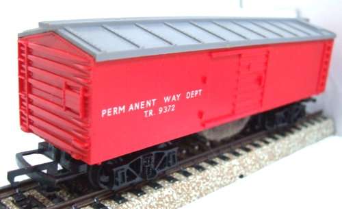 TRI-ANG OO: Vintage Track Cleaner Wagon in good condition.(England)