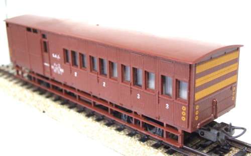 LIMA HO: SAR V8 Guards Van in good unboxed used condition(Made in Italy)