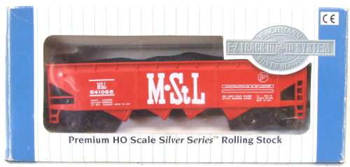 BACHMANN SILVER HO: Highly Detailed 40' Quad Hopper in New Boxed condition.(H/Kong)