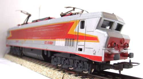 LIMA HO: Vintage SNCF CC 21001 Diesel Locomotive in fair un-boxed operating condition (Italy)