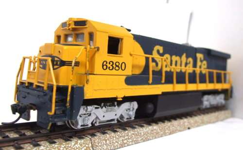 BACHMANN HO:Detailed EMD Diesel  Locomotive in  Good un-boxed condition (HKong)