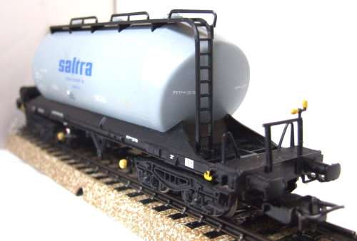 ELECTROTREN HO: Highly Detailed SALTRA Tanker Wagon in good un-boxed condition (Spain)