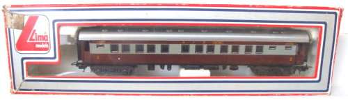 LIMA HO: SAR 2nd Class Trans Karoo "CAPE TOWN" Coach in very good, boxed condition (Italy)