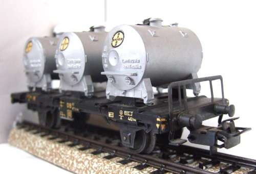 MARKLIN HO:  DB 3-Rail AC Chemical Tanker in good used condition (Germany)