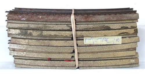 MARKLIN HO/OO: 12pc Vintage 3 Rail Metal Track (No number) in Fair un-boxed condition.(England)