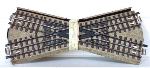 MARKLIN HO/OO: 2pc Vintage 3 Rail Cross Over Track in Fair un-boxed operational condition.(England)
