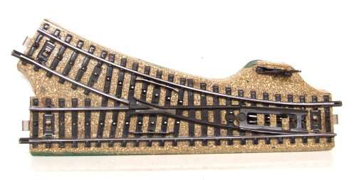 MARKLIN HO/OO:  Vintage 3 Rail RH Manual Point in good un-boxed operational condition.(Germany)