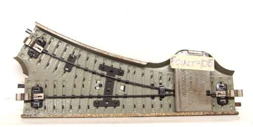 MARKLIN HO/OO:  Vintage 3 Rail LH Manual Point in good un-boxed operational condition.(Germany)