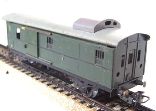 MARKLIN HO:  Vintage DB Baggage Car in fair used, un-boxed condition (Germany)