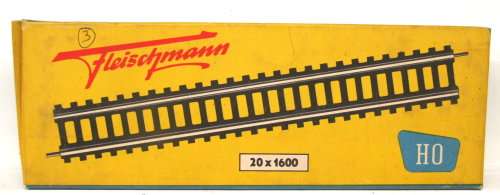 FLEISCHMANN HO: 20pc Hollow Tin Metal Track in very good boxed condition.(Germany)