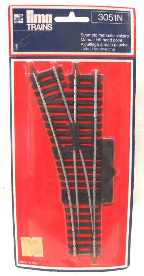 LIMA HO:  Manual Left Hand Turnout Track(3051N) in New Carded condition.(Italy)