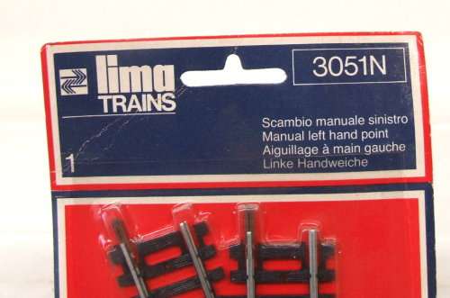LIMA HO:  Manual Left Hand Turnout Track(3051N) in New Carded condition.(Italy)