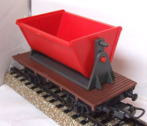 LIMA HO: Vintage Side Tipper Ore Wagon in Good unboxed condition (Italy)