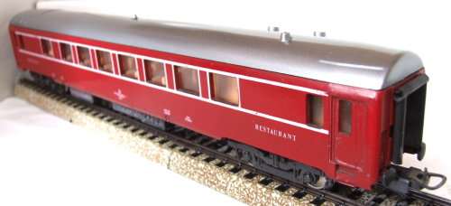 LIMA HO: Red Restaurant Coach in Good un-boxed condition (Italy)