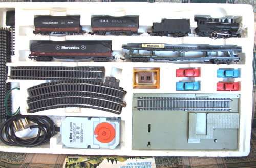 LIMA HO:  AUTO FREIGHT Train Set (106213) in good boxed (No Cover) condition (Italy)
