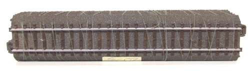 MARKLIN HO: 5pc 3 Rail Metal/Plastic C-Type Track (#188) in very good un-boxed condition.(Germany)