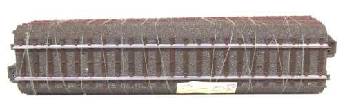 MARKLIN HO: 5pc 3 Rail Metal/Plastic C-Type Track (#172) in very good un-boxed condition.(Germany)