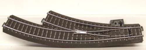 MARKLIN HO: 3 Rail Metal/Plastic C-Type RH Point (#672) in very good un-boxed condition.(Germany)