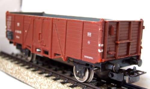 MARKLIN HO: Vintage 2 rail  Freight Wagon in fair un-boxed condition (Germany)