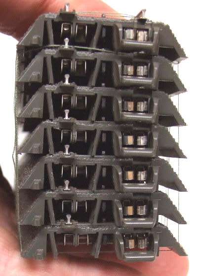 MARKLIN HO: 7pc 3 Rail Metal/Plastic C-Type Track (#188) in very good un-boxed condition.(Germany)