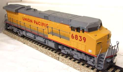 ATHEARN HO:Large, Detailed AC4400  EMD Diesel  Locomotive  in  good boxed condition (USA)