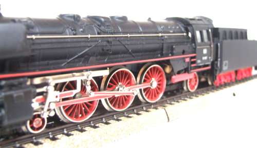 MARKLIN HO: Vintage 3 Rail AC 4-6-2 DB Steam Locomotive(3048) in good un-boxed condition (W Germany)