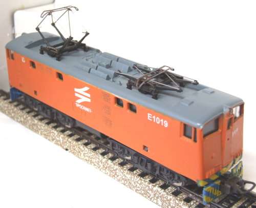 LIMA HO: SAR Class E-5 Elect Dummy Loco(Painted in Spoornet Livery) in fair unboxed condition(Italy)