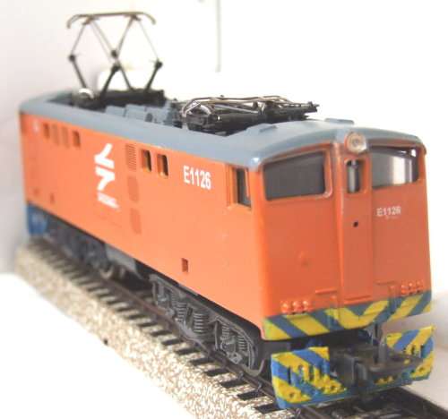 LIMA HO: SAR Class E-5 Elect Power Loco(Painted in Spoornet Livery) in fair unboxed condition(Italy)