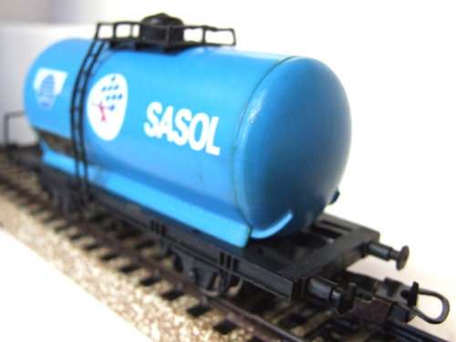 LIMA HO: Vintage SAR SASOL Tanker Wagon in fair un-boxed condition (Italy)