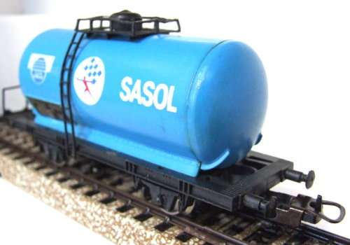 LIMA HO: Vintage SAR SASOL Tanker Wagon in fair un-boxed condition (Italy)