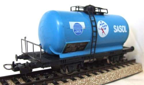 LIMA HO: Vintage SAR SASOL Tanker Wagon in fair un-boxed condition (Italy)