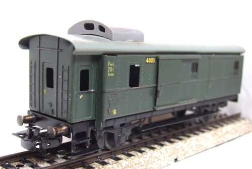 MARKLIN HO: Vintage Tin Plate 20T Brake/Baggage Van(4003) in good boxed condition (Germany)