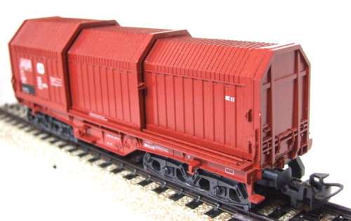 MARKLIN HO:Modern 3-rail AC Metal Carrier with Telescopic Roof in Good boxed condition (Germany)