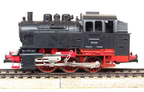 LIMA HO: 0-6-0 DB Tank Steam Locomotive in Very Good un-boxed, used condition (Italy)