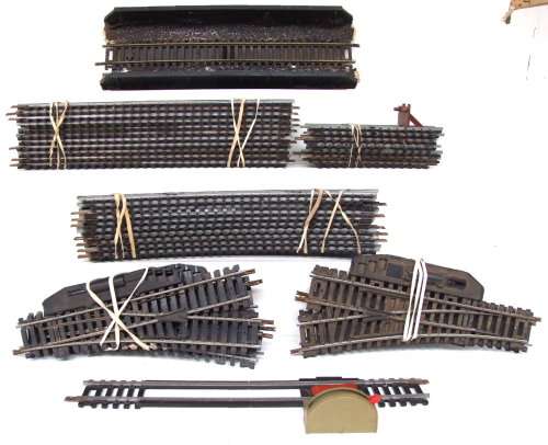 LIMA HO:  37pc Scrap Lot Metal Track in used condition.(Italy)