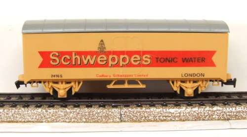 LIMA HO: SHWEPPES Closed Wagon in good used & un-boxed condition (Italy)