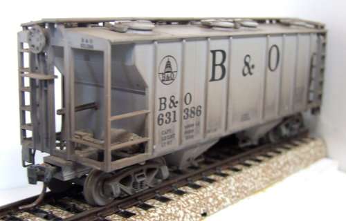 ATLAS HOPPER HO: B&O 2 Bay Weathered Closed Grain Hopper in good un-boxed condition(China)
