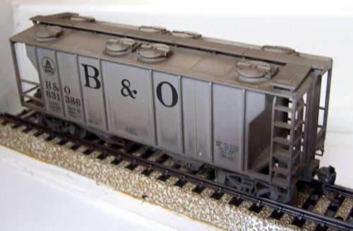 ATLAS HOPPER HO: B&O 2 Bay Weathered Closed Grain Hopper in good un-boxed condition(China)