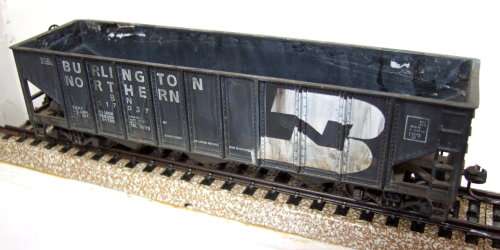 HOPPER HO: BN 3 Bay Weathered Coal Hopper with Sprung Suspension Bogeys in good un-boxed condition