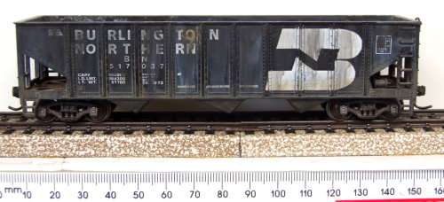 HOPPER HO: BN 3 Bay Weathered Coal Hopper with Sprung Suspension Bogeys in good un-boxed condition