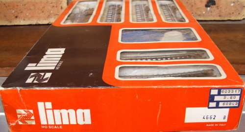 LIMA HO:  Complete SAR Junior Blue Train Set (4662 B) in LIKE NEW boxed condition (Italy)
