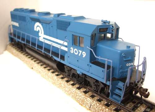 BACHMANN HO: Detailed EMD American GP Locomotive, DCC Fitted in very Good un-boxed condition (China)